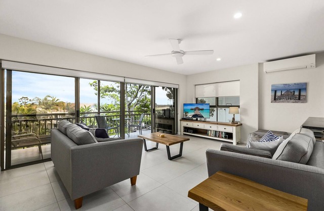 Sundowner 3 - A fantastic view over Laguna Bay to the Noosa North Shore beach.