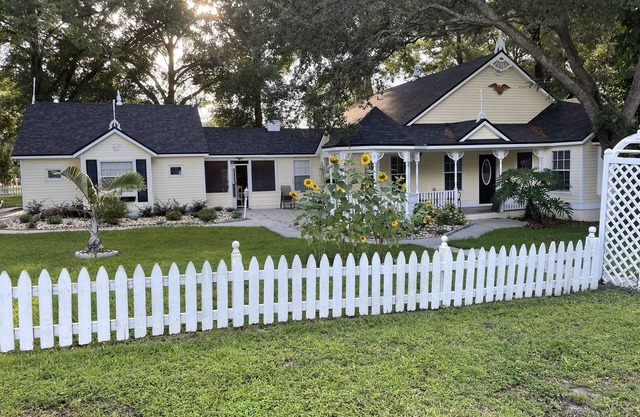 Sunflower Victorian Beauty