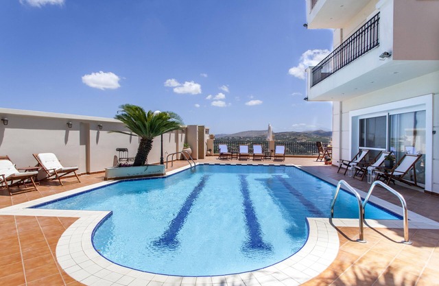 Confortable y espaciosa villa privada con piscina y un entorno tranquilo.