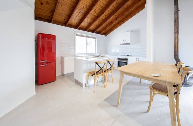 Sunning and spacious - Green Gables Tree House