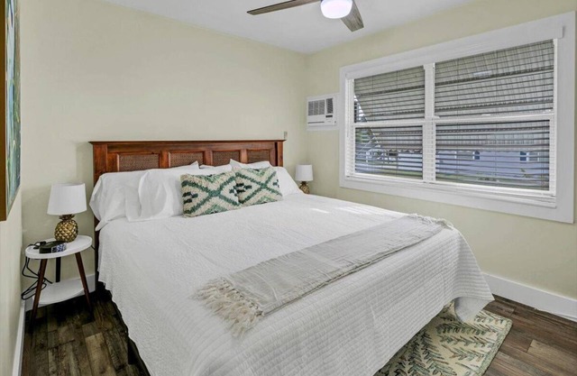 Relaxing 2BR in Safety Harbor | Wi-Fi Included