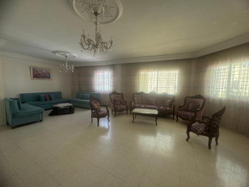 Sunny and Spacious flat