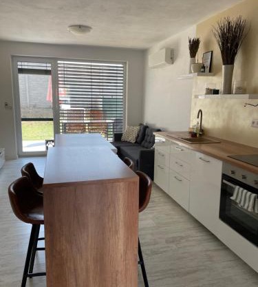 Sunny apartment on the lakes