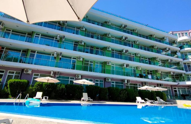 Sunny Beach Studio in Apartcomplex Solmarine