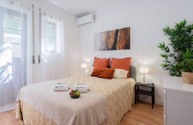 Sunny Calm Room | Shared House
