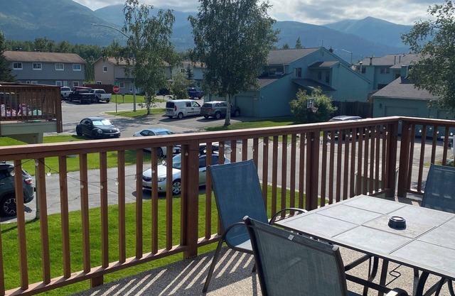 Sunny condo with a view!