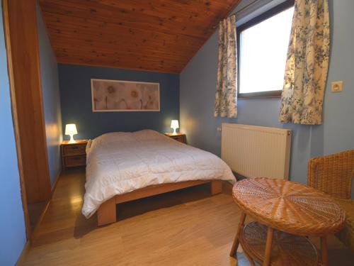Sunny Cottage with Pool, cleaning included