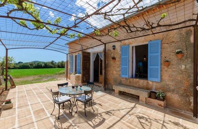 Encantadora finca Son Julia con piscina cerca de Porreres