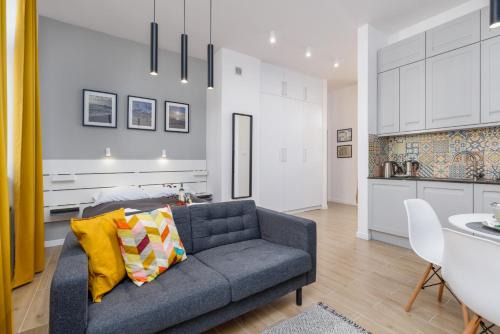 Sunny & Cozy Studio Morska City Centre by Noclegi Renters