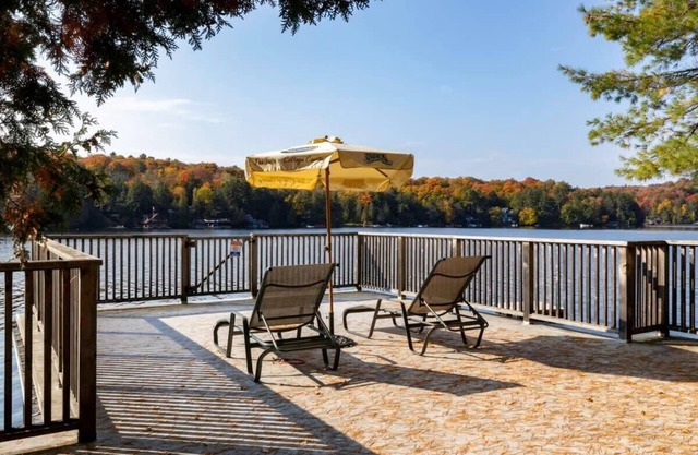 Sunny Daze on Rosseau