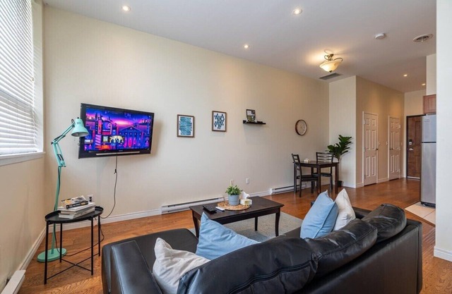 Sunny Downtown Loft with AC