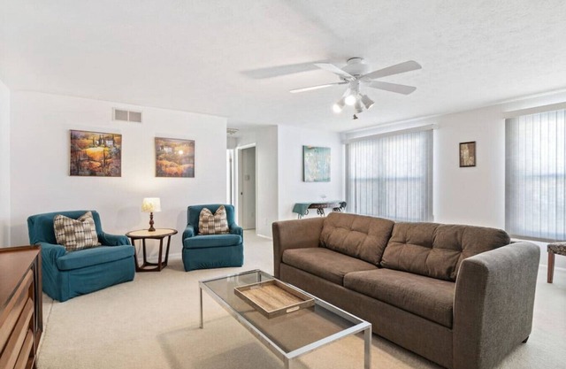 Sunny Home in Private Setting
