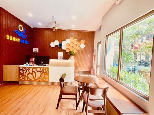 Sunny Hotel Phu Quoc- Sunset Town