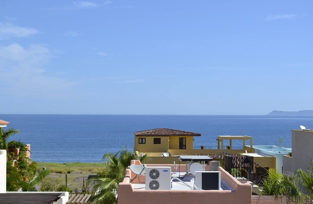 Sunny Loreto Bay Villa; pasos a la playa, piscina, golf, kayak, snorkel, y más