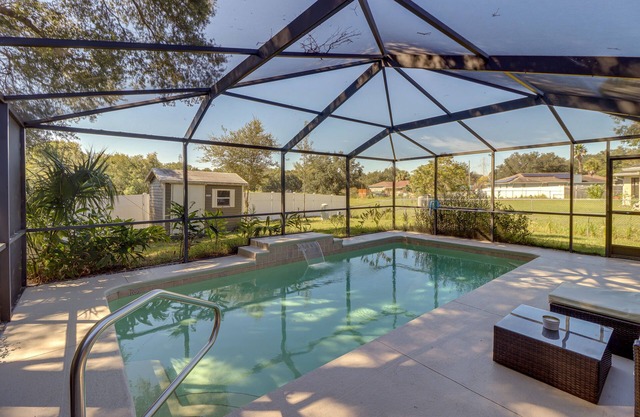 Sunny Ocala Home w/ Private Pool & Hot Tub!
