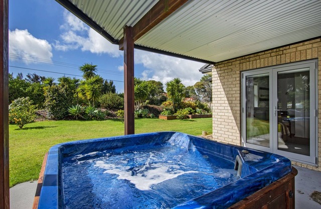 Sunny on Sunlea - Mangawhai Village Holiday Unit