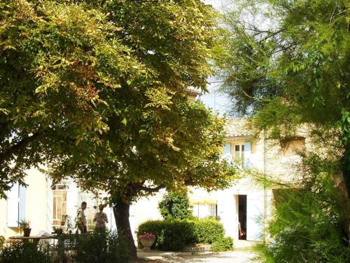 Sunny Provence Home with Terrace