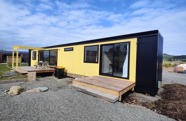 Sunny Serene Retreat