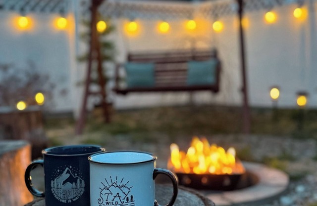 Sunny Shores Stay – Big Home Near Christina Lake