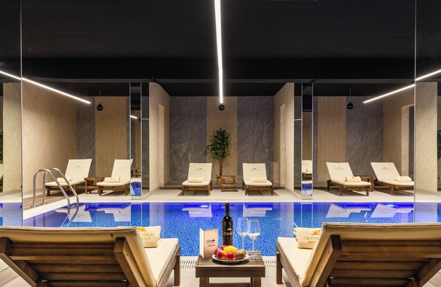 Sunny Side Resort & Spa