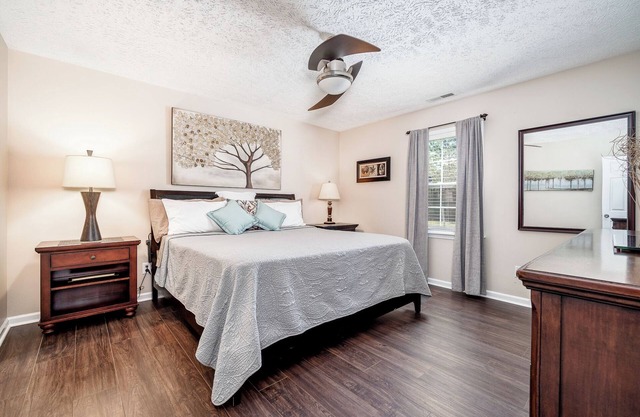 Sunny Suburban Retreat
