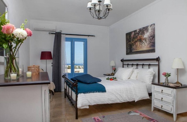 Sunrise Apartment Santorini