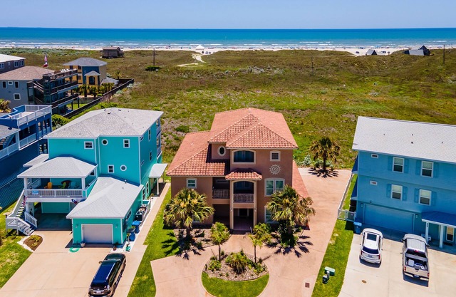 Sunrise Beach Villa | Walk to Beach, Ocean Views!