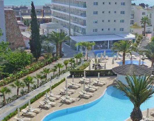 Sunrise Gardens Aparthotel