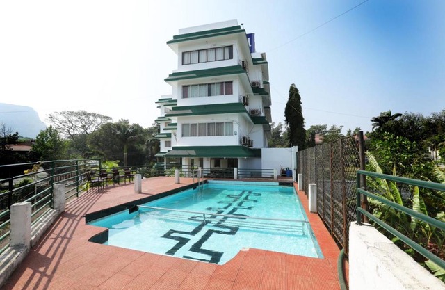 Sunrise Hill Resort