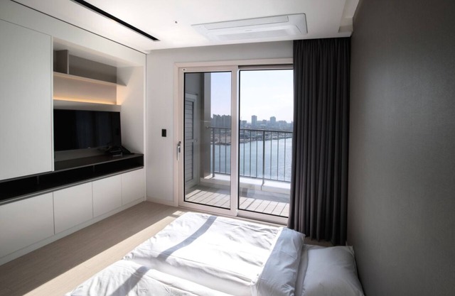 Sunrise Hotel