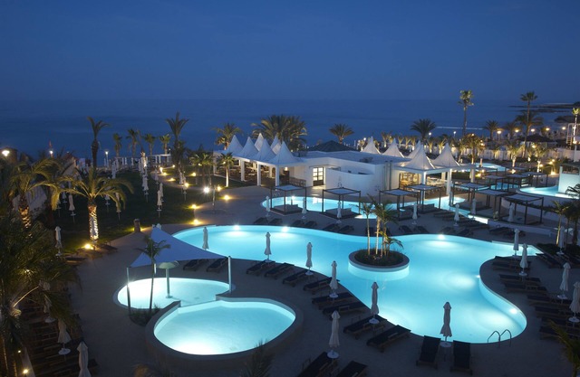 Sunrise Pearl Hotel & Spa