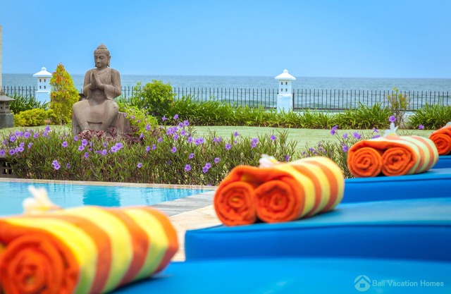 ☀Puesta del sol☀ Beachvilla Dreamvilla Lovina con piscina