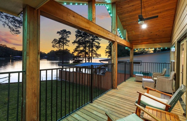 SUNSET COVE #2 - LAKEFRONT RETREAT WITH SPECTACULAR SUNSET VIEWS!!!