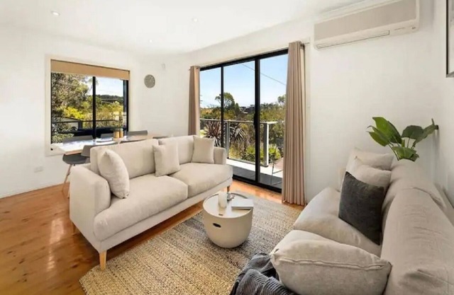 Sunset Dreamery | NBN| 2 living rooms | 2 outdoor spaces | Family home