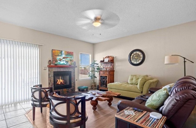 Sunset Escape - Parkside Retreat (3 mins from the largest park in the West)