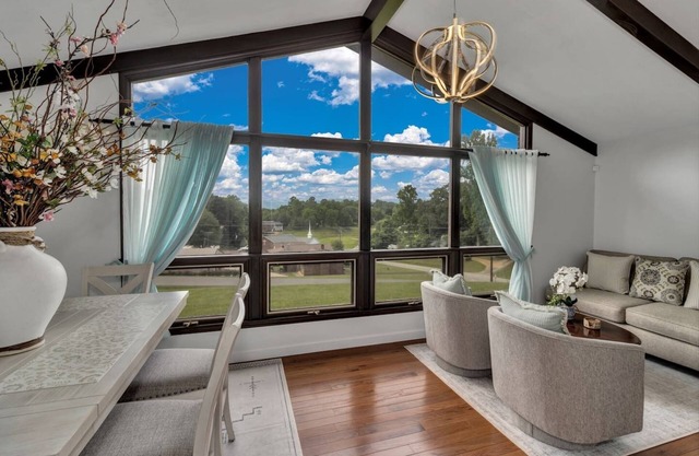 3 bedroom accommodation in Marion