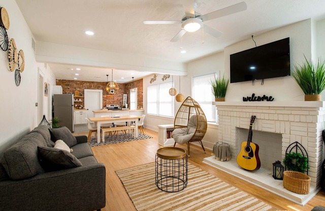 Sunset Heights Bungalow near Downtown and UTEP
