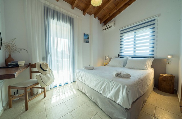 Sunset home crete 3