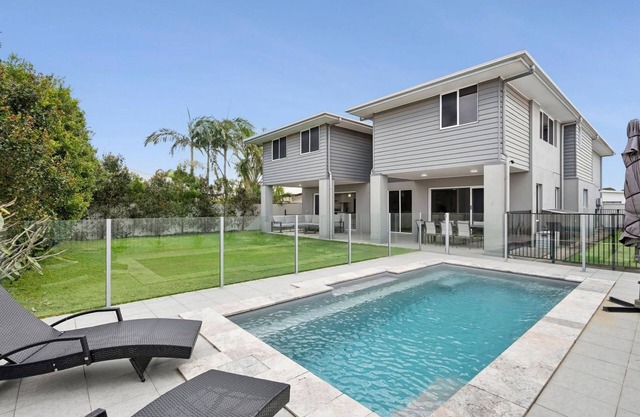 Sunset House at Pelican Waters