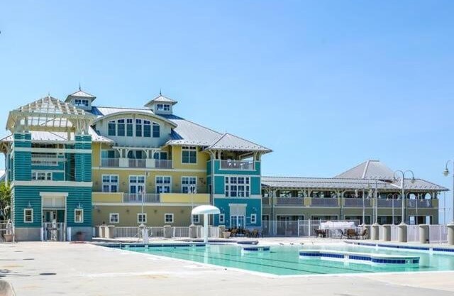 Sunset Island - 39 Fountain Drive West 3F condo