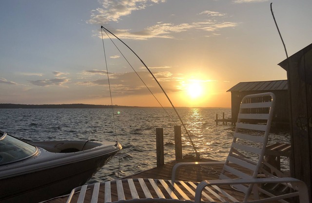 Sunset Landing- Atardeceres, agua, paz y tranquilidad.