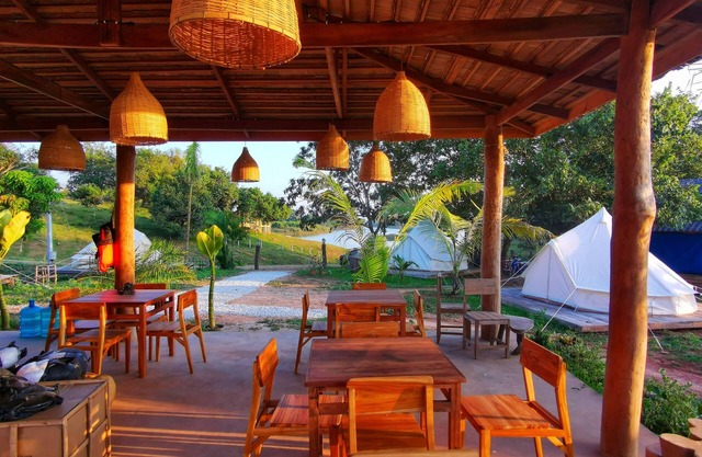 Sunset Nam Ngum tented resort