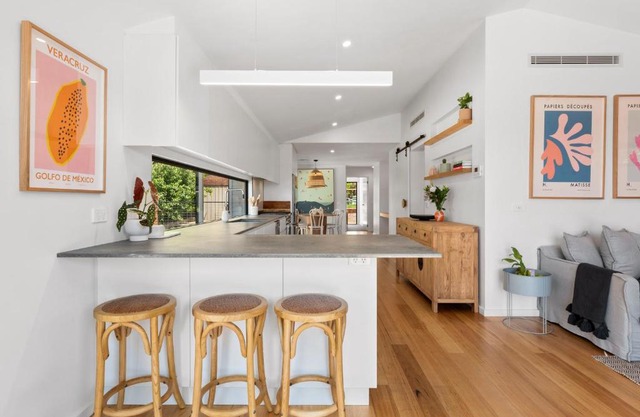 Sunset Shack - Sleeps 6 - Dog friendly!