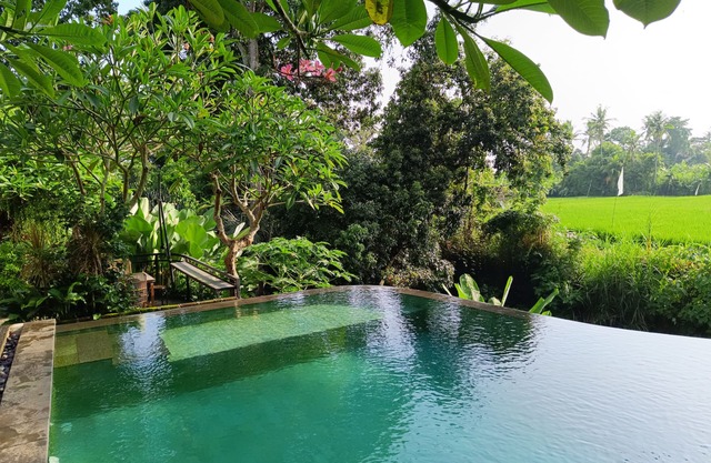 Sunset Shade Villa
