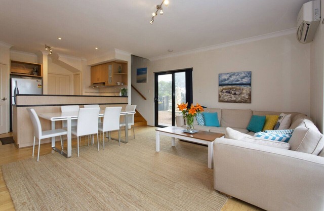Sunset Views - 3 Bedroom Townhouse