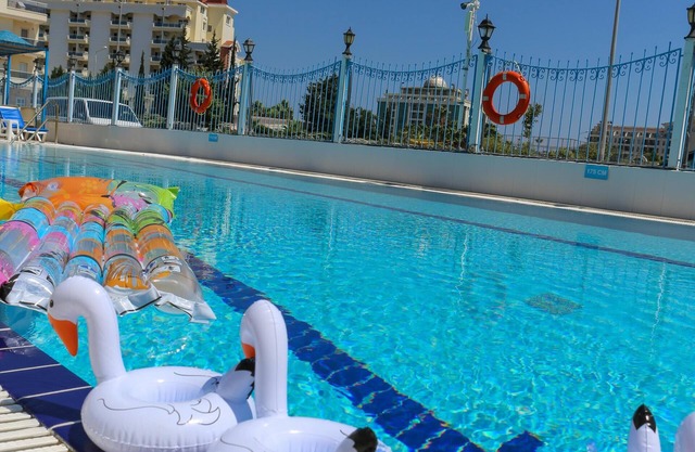 Sunset Village Apart Hotel