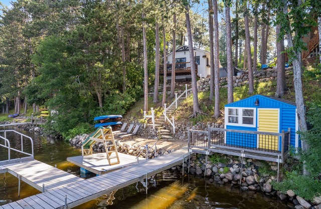 Sunsets on Sibley Lake Beautiful Lakehome in the heart of cabin country!