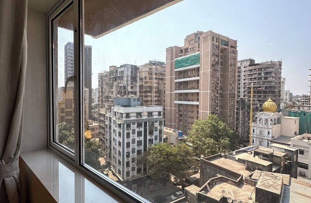 Sunshine A : A Cozy Apartment Premium Service Apartments, Khar - Bandra
