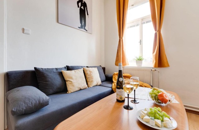 Sunshine Apartment near the City center