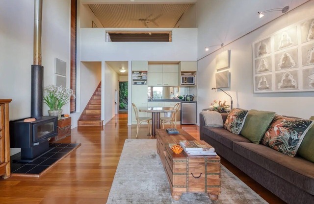 Sunshine Coast Hinterland. Couples Getaway. Cosy with Fireplace. Pet-Friendly!